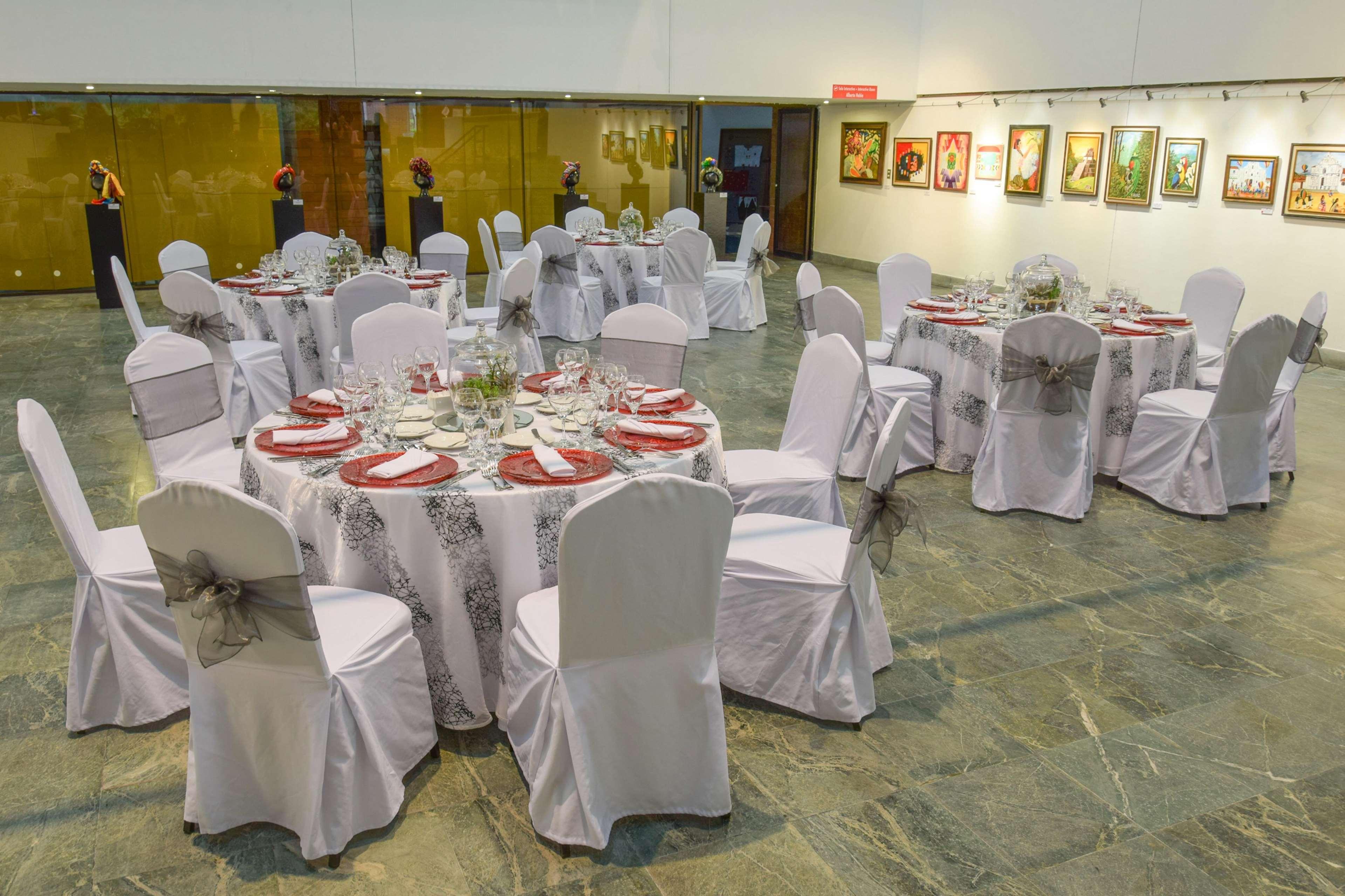 Hilton Garden Inn Guatemala City Exterior foto