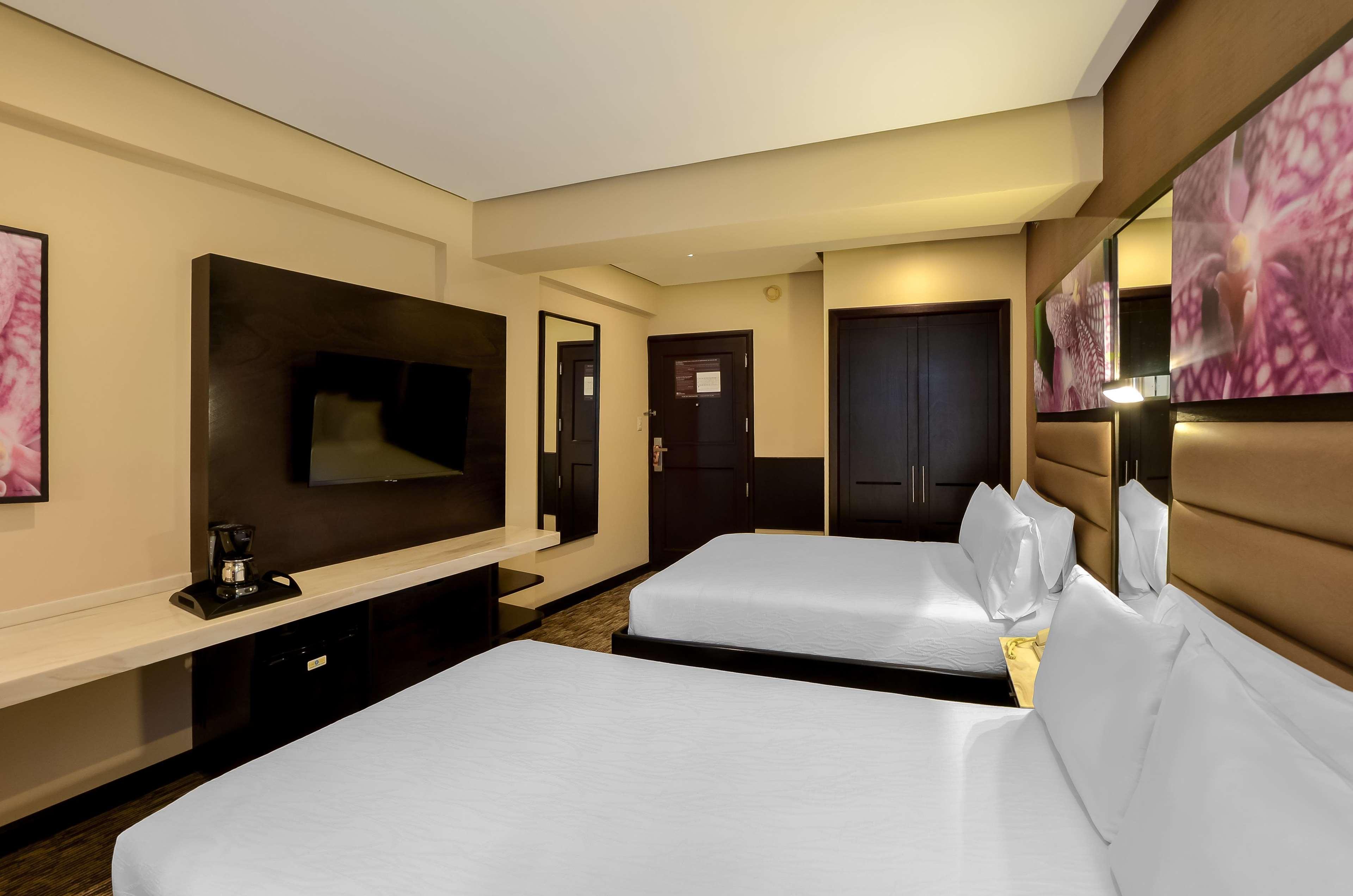 Hilton Garden Inn Guatemala City Exterior foto