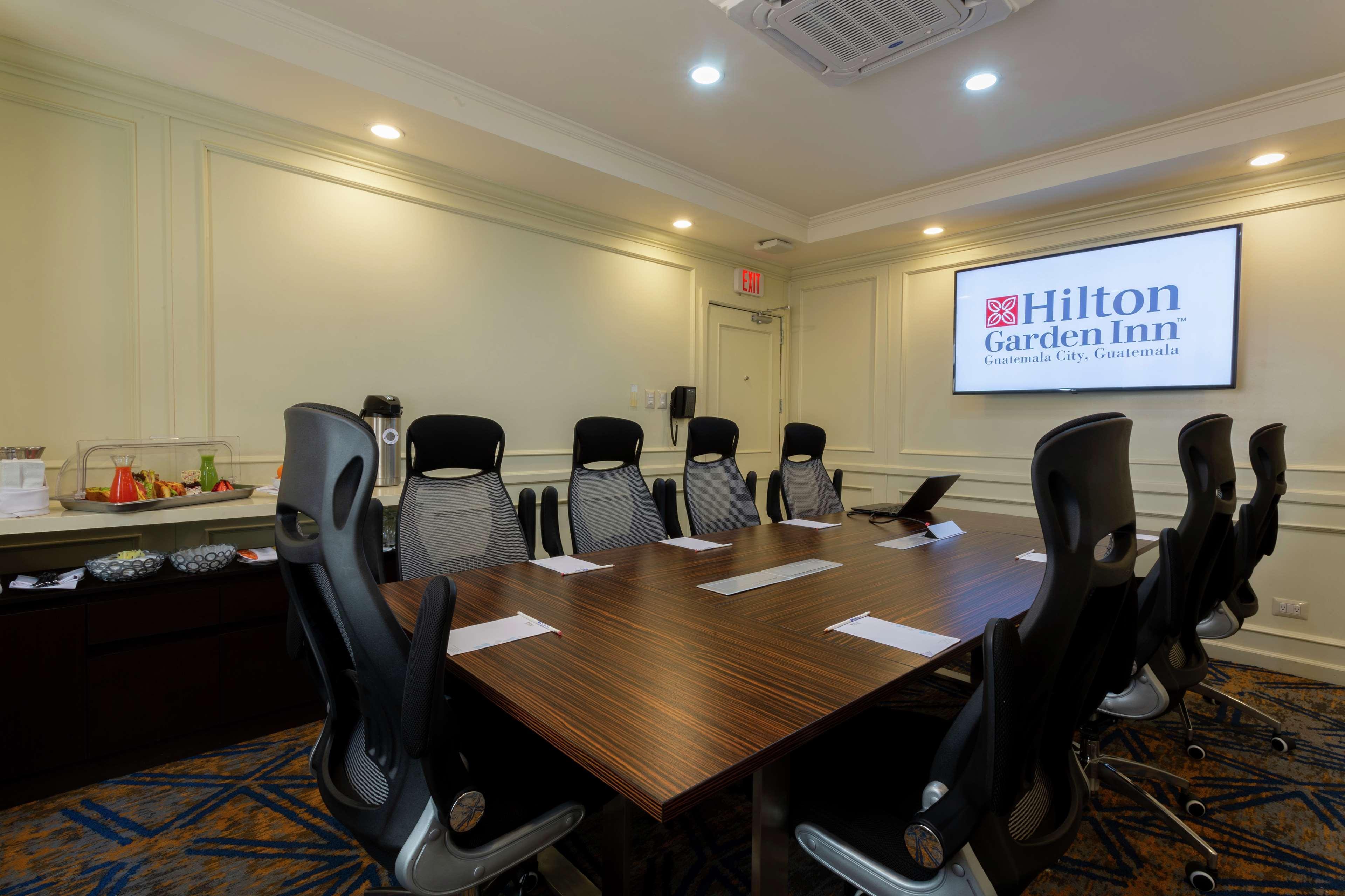 Hilton Garden Inn Guatemala City Exterior foto
