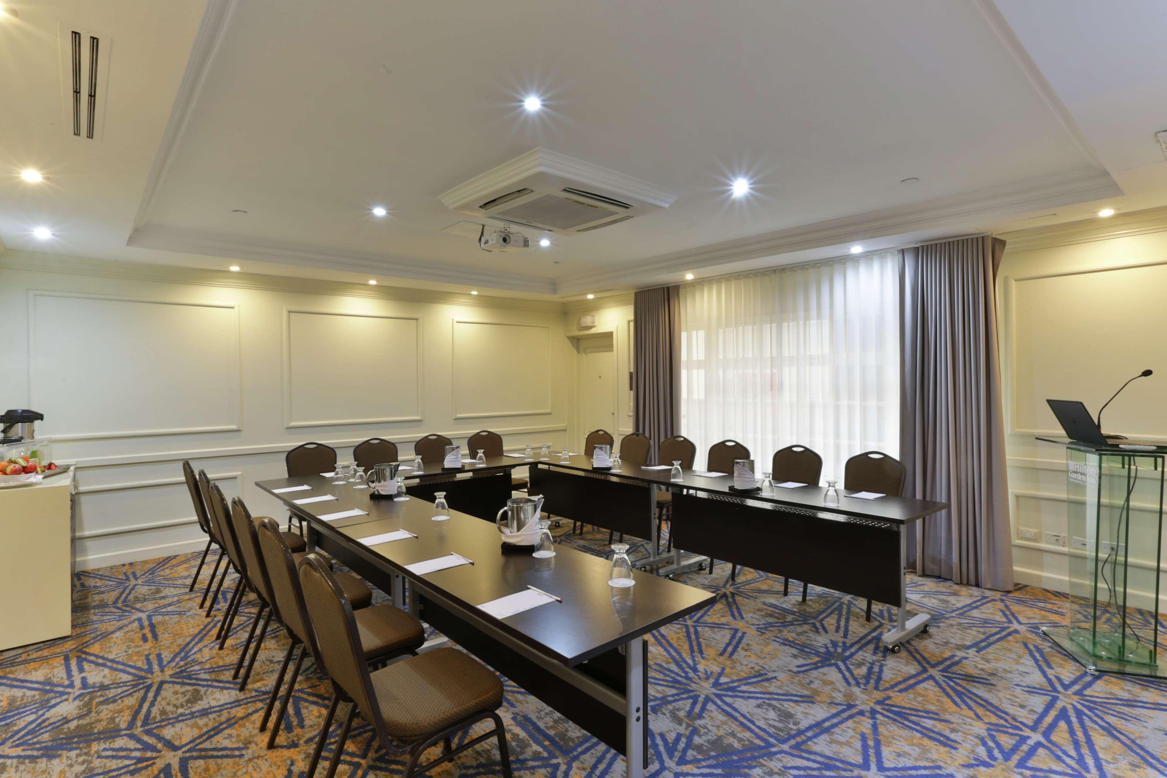 Hilton Garden Inn Guatemala City Exterior foto